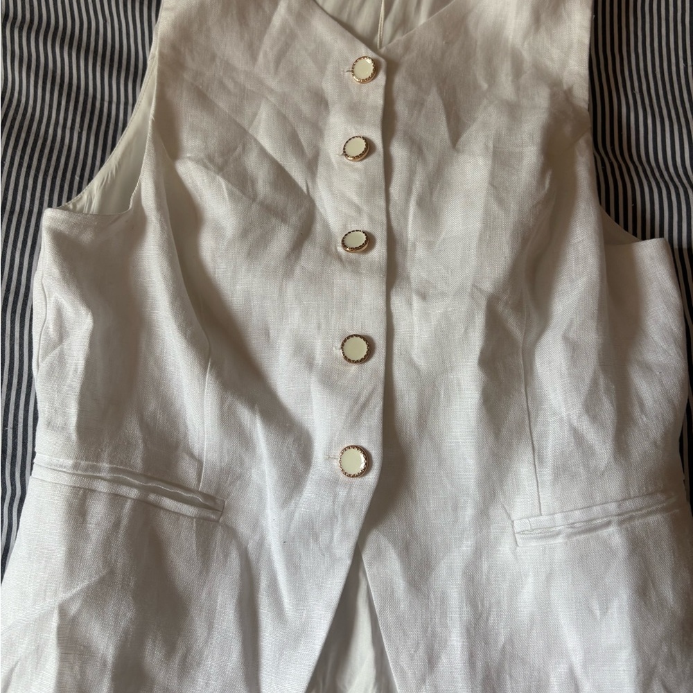 Reformation Aspen Linen Top. 8 - Picture 3 of 6